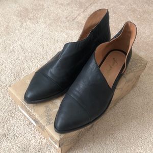 Brand New Free People Royale Flat